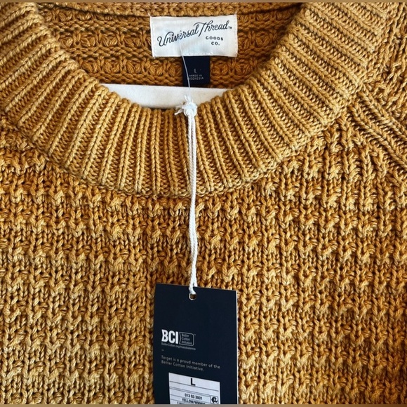 Universal Thread Mustard Crew Neck Sweater. Sz L. NWT. - Picture 3 of 3